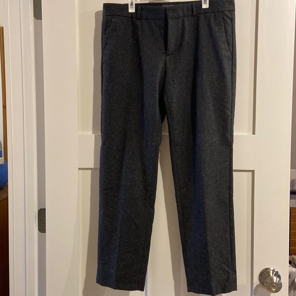 Banana Republic wool/poly blend dress pants size 6